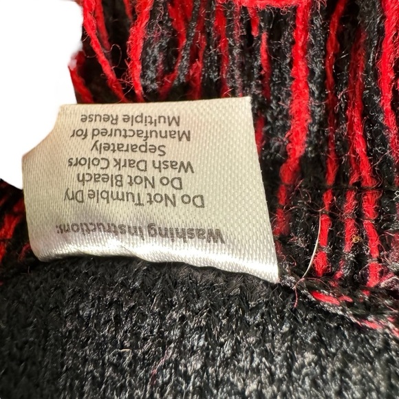 Chicago Blackhawks Scarf Red Black White Winter Design CIBC Promo - Picture 7 of 7